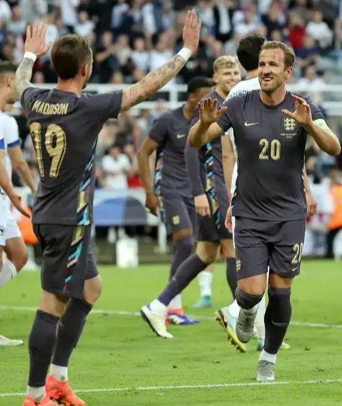 关于英格兰力克波黑,收获不败战绩,战绩斐然的信息 关于英格兰力克波黑,收获不败战绩,战绩斐然的信息