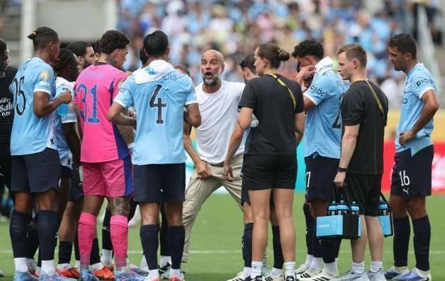 曼城客场大胜，蓝月亮锁定八强席位，瓜帅赞球队表现，全场震撼