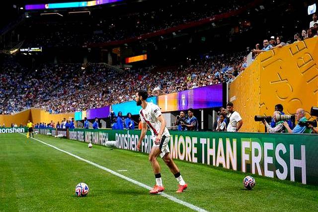 包含曼城客场干净利落,实现横扫,表现亮眼的词条 包含曼城客场干净利落,实现横扫,表现亮眼的词条