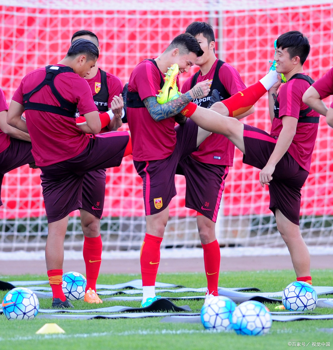 关于初中足球比赛:武汉球队击败实力派,稳步上升的信息 关于初中足球比赛:武汉球队击败实力派,稳步上升的信息