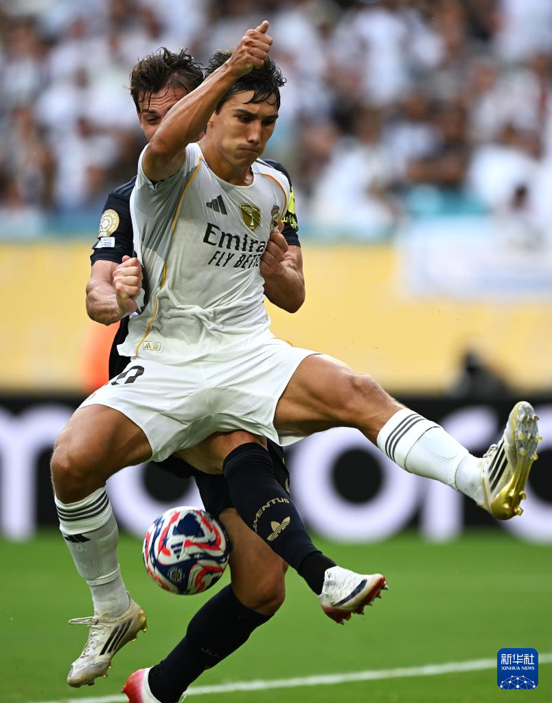 皇家马德里豪取胜利，晋级联赛八强！，表现亮眼的简单介绍