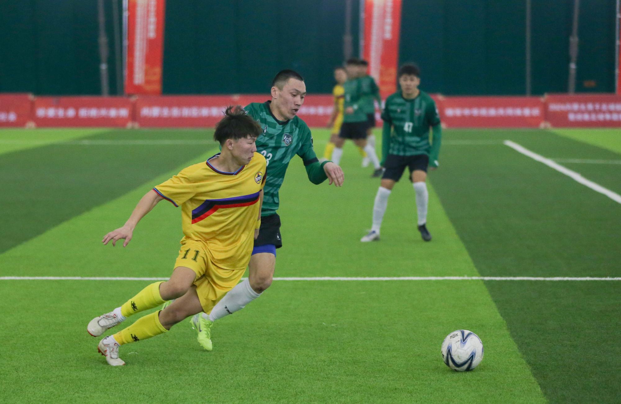 青年队在比赛中完成胜利，将晋级决赛，全场震撼