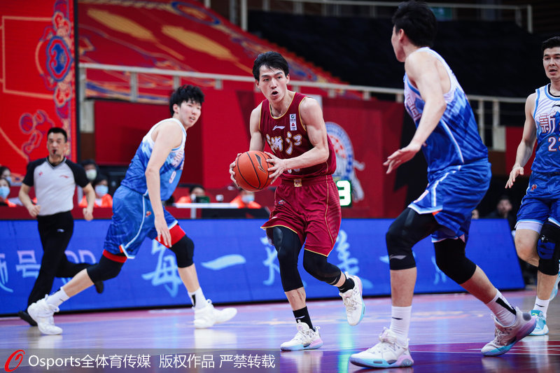 新疆主场击败河南，迎来两连胜，全场震撼的简单介绍