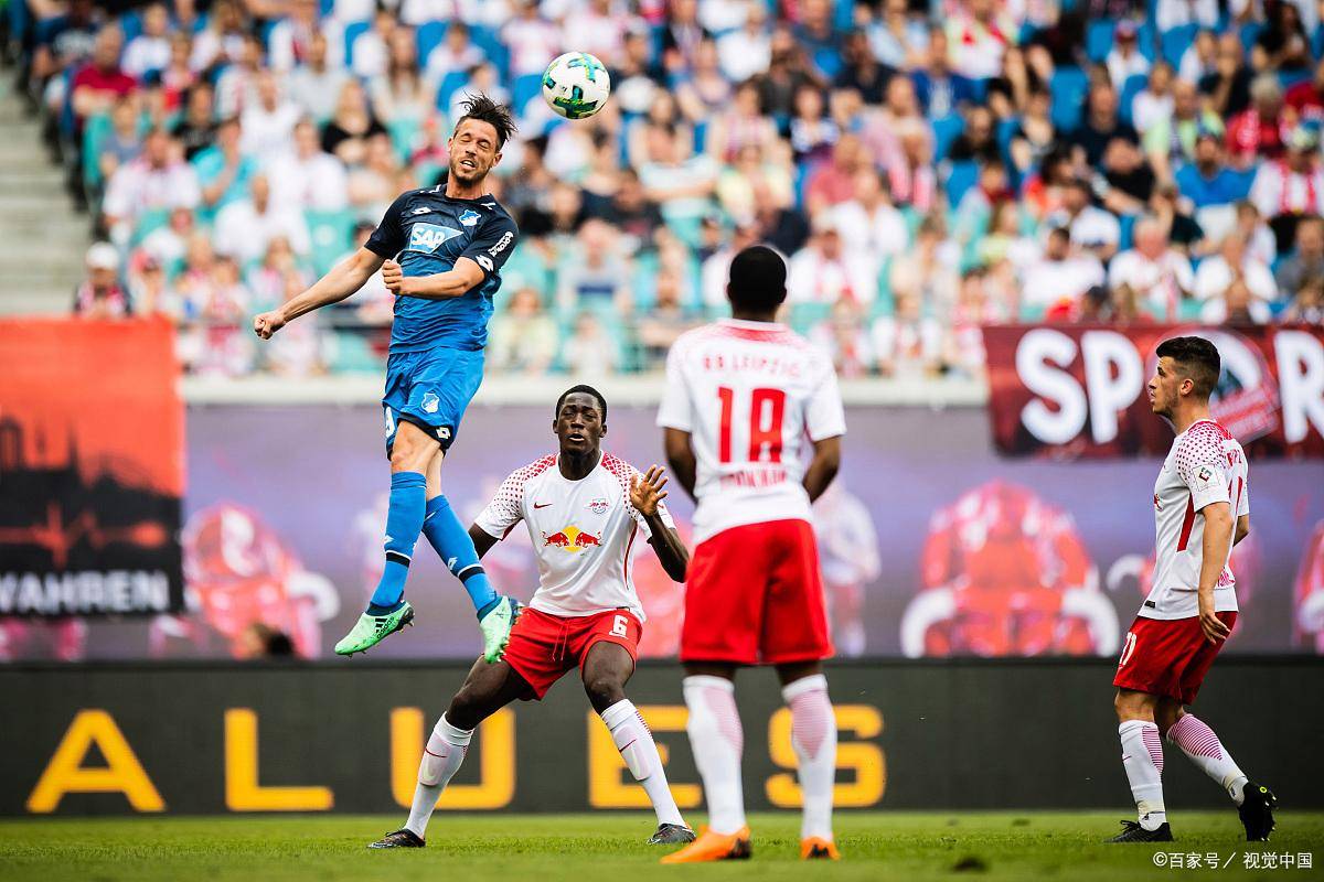 包含门兴格拉德巴赫战平斯图加特，形势比分打成平局，士气大振的词条