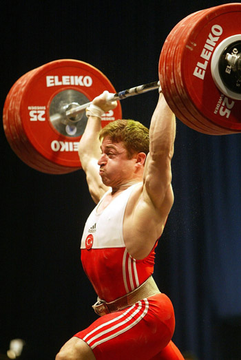 关于乌克兰选手夺得举重比赛冠军，实力超群，势不可挡的信息