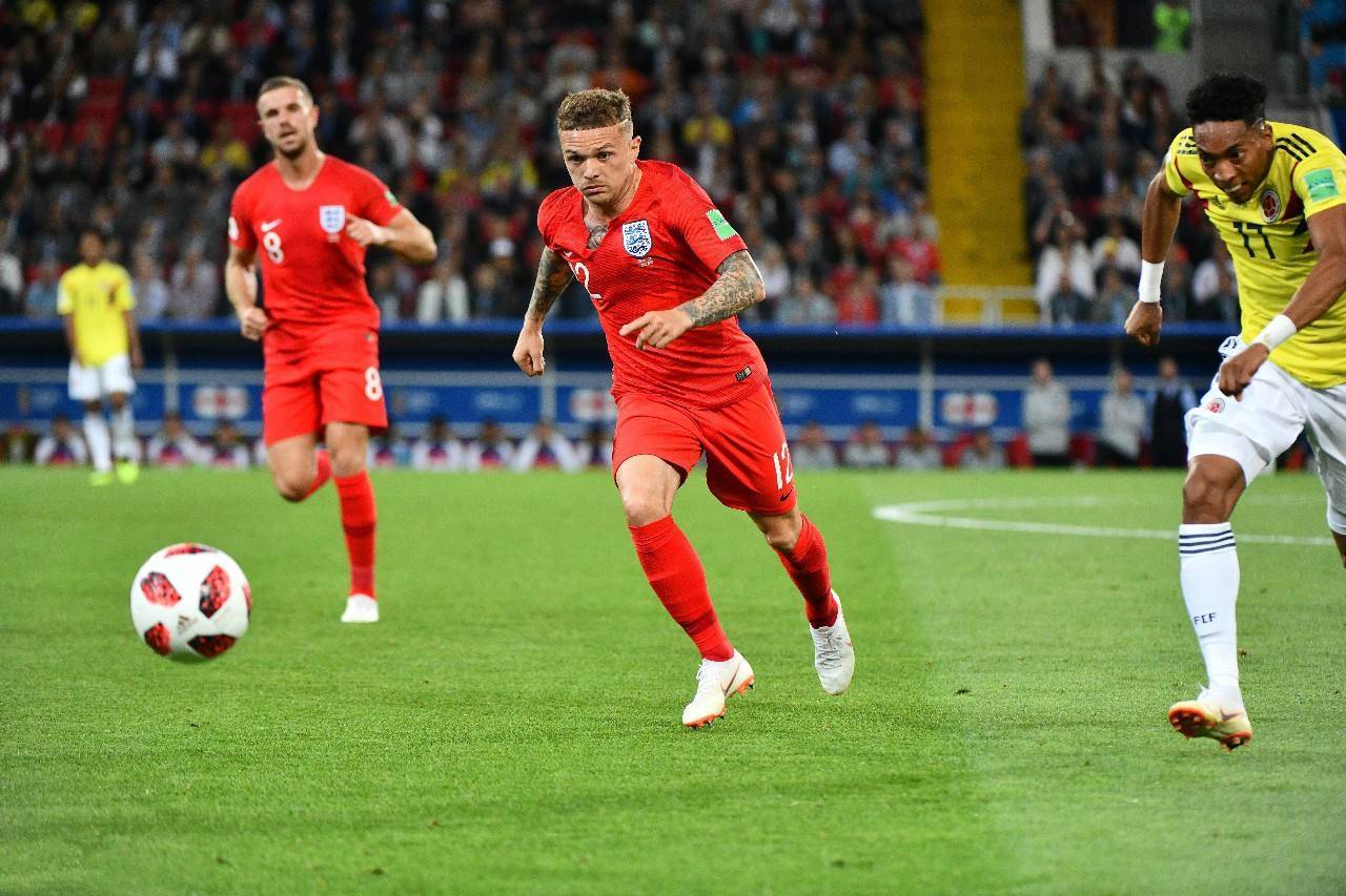 哥伦比亚代表队在手球比赛中获奖，气势如虹