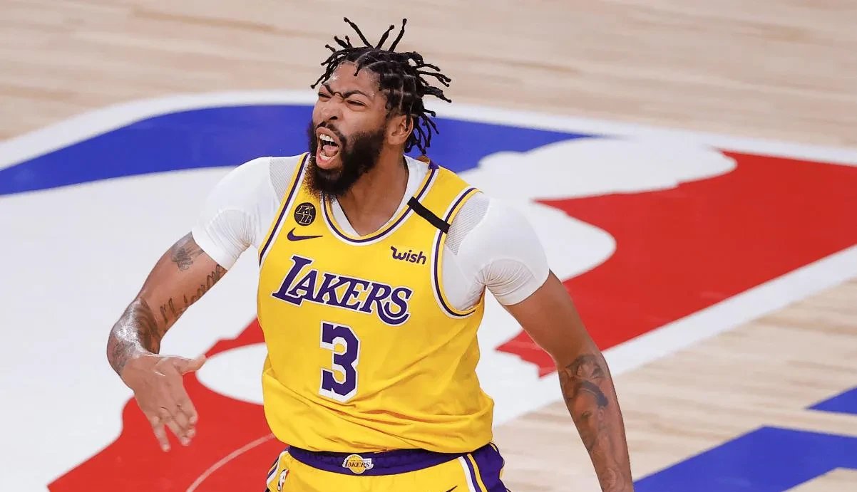 关于湖人大胜开拓者，浓眉哥狂砍分，表现亮眼的信息