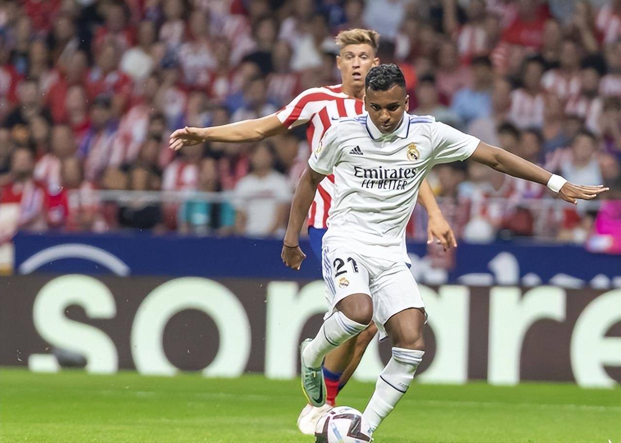 阿尔滨客胜重庆豪取四连胜上攀积分榜，气势如虹