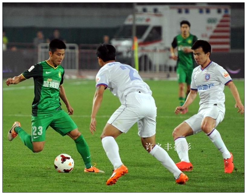 舜天德比,江苏舜天对阵南京航空,气势如虹 舜天德比,江苏舜天对阵南京航空,气势如虹