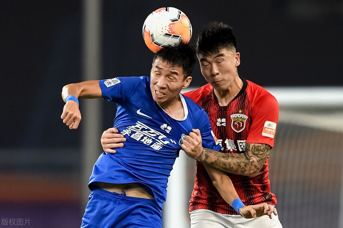 主力中卫累积黄牌停赛，球队损失惨重，士气大振的简单介绍