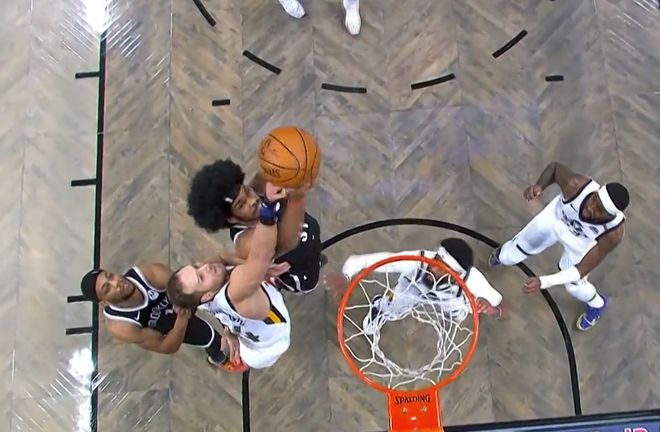 江苏队轻取篮网，戈贝尔带队取胜