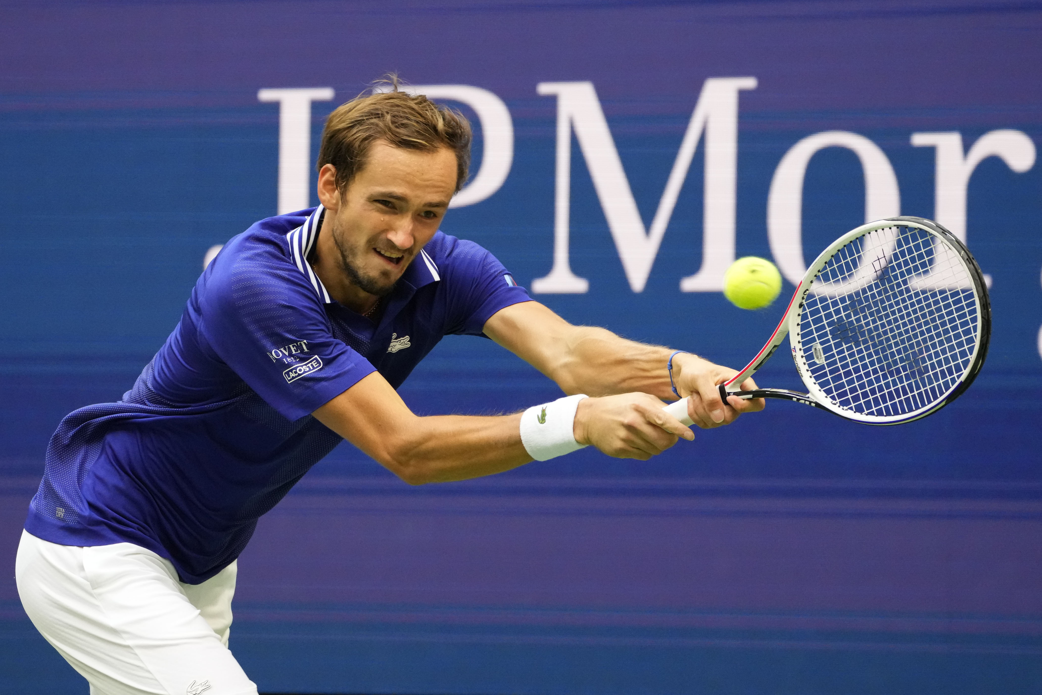 美网翻盘法网，梅德韦杰夫点燃赛场