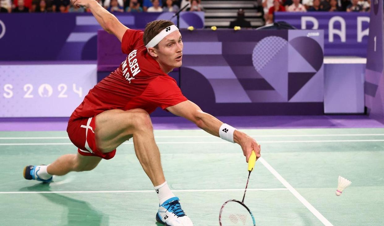 中国队逆转马来西亚队，安赛龙高光表现